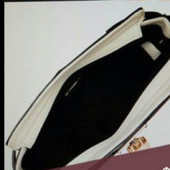 Crossbody bag colorblock  tan and off white w/ keylock - Picture 4 of 5